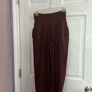 NWT Old Navy maroon high rise joggers